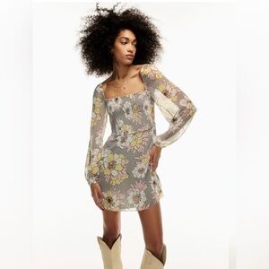 ⚡️Host Pick⚡️Wilfred Villa Dress​​​​